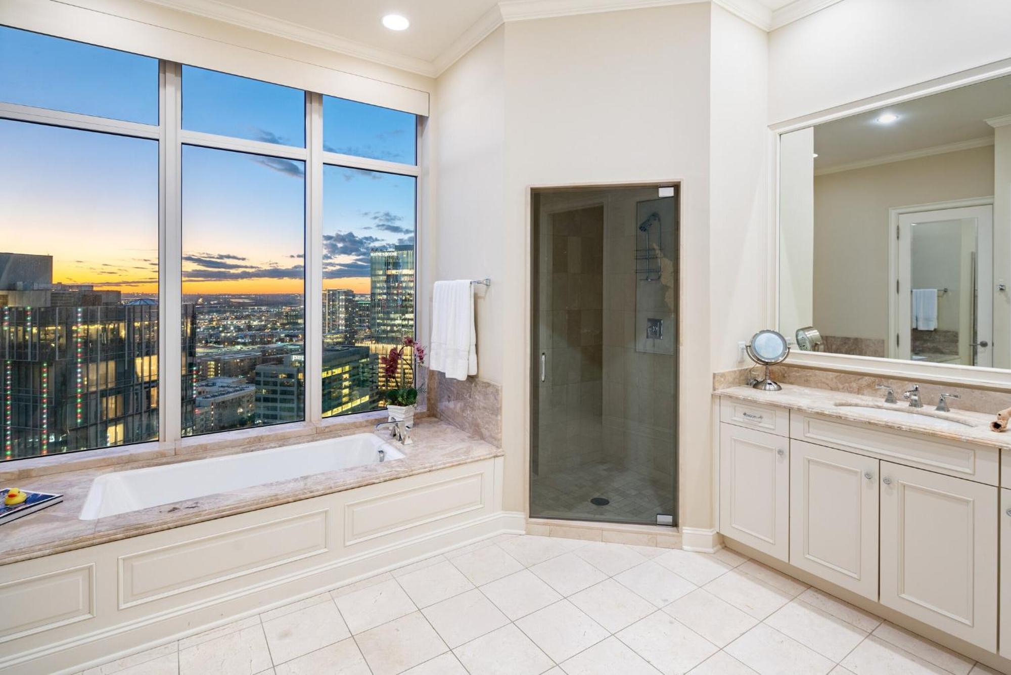 "Luxurious Sub Penthouse In Uptown Dallasアパートメント エクステリア 写真